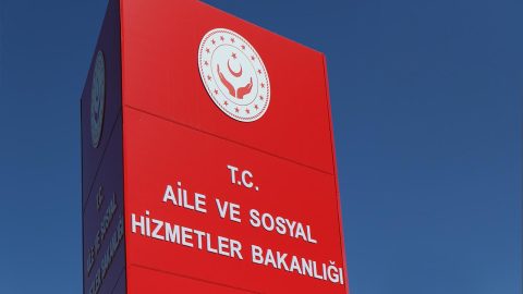 Denizli'de dövüldüğü iddia edilen 2 yaşındaki bebek korumaya alınacak