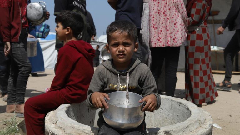 BM: İsrail'in tam ablukası nedeniyle Gazze'de 80'den fazla aşevi kapandı