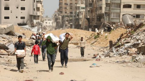 Katil İsrail'in Gazze'de yardım bekleyenlere saldırılarında 450 Filistinli hayatını kaybetti
