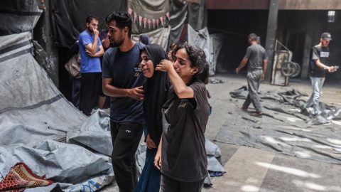 Gazze'den dönen İngiliz doktor: İsrail genç erkekleri kasten hedef alıyor