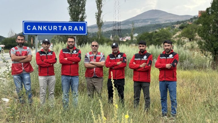 Cankurtaran Mahallesi'nin "Cankurt"ları yardım için afetlere koşuyor