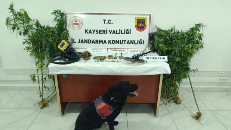 Kayseri’de tarihi eser niteliği taşıyan 21 obje ele geçirildi