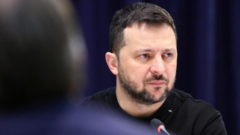 Zelenski: Putin ile ikili bir görüşmeye hazırım