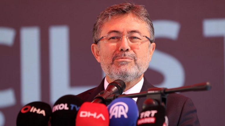 Bakan Yumaklı: Çocuklarımıza tarımı ve ormanı sevdirmek milli görevdir