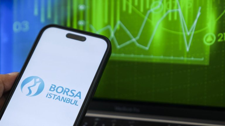 Borsa İstanbul'da manipülasyon yapan 13 zanlı tutuklandı