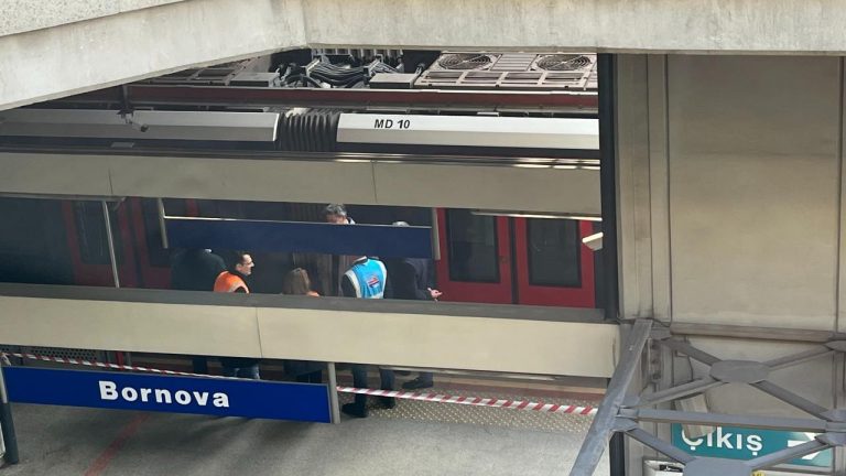 İzmir’de metro raydan çıktı – Son Dakika Haberleri