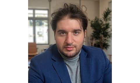 Yapay Zekâ Göç Yönetiminde Etkili Ama Riskli: “Denetimsiz Algoritmalar Hak İhlallerine Yol Açabilir” Yapay Zekâ Göç Yönetiminde Etkili Ama Riskli: “Denetimsiz Algoritmalar Hak İhlallerine Yol Açabilir”