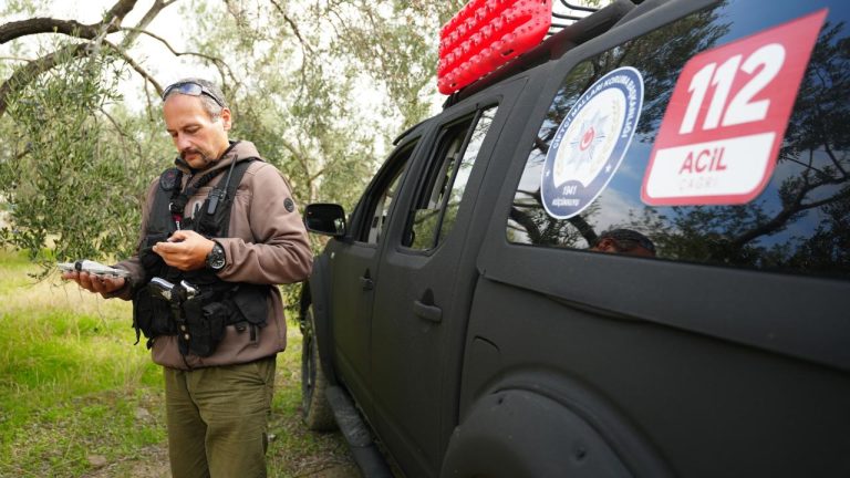 Dron destekli bekçiyle 12 bin dönüm zeytinlik koruma altında
