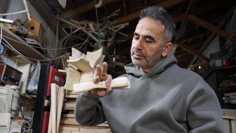 Pheceg ustası evinde Kafkas müziği kültürünü yaşatıyor