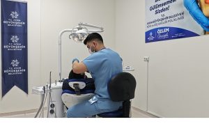 Aydın Ağız Ve Diş Sağlığı Polikliniği’nin İlk Gününde Vatandaşlardan Yoğun İlgi Aydın Ağız Ve Diş Sağlığı Polikliniği’nin İlk Gününde Vatandaşlardan Yoğun İlgi