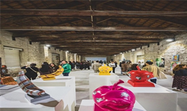 Kadın temsiline sanatla itiraz Kadın temsiline sanatla itiraz