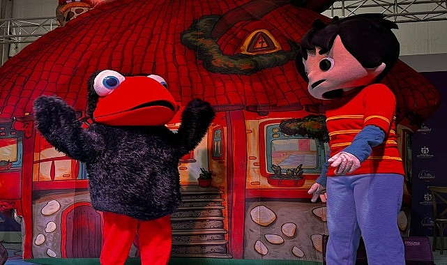 İzmit Kent Meydanı’nda Ramazan dopdolu geçti İzmit Kent Meydanı’nda Ramazan dopdolu geçti