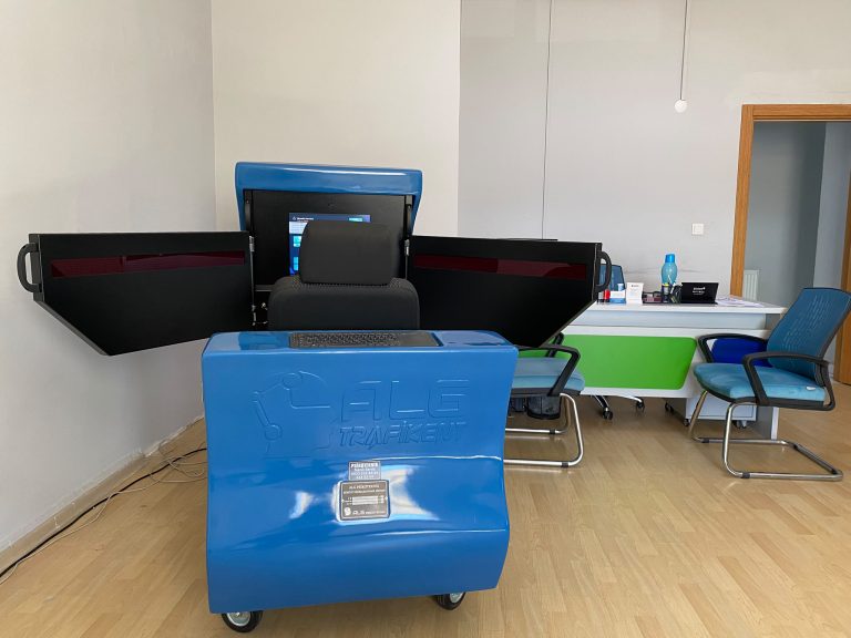 Uzun Süre Araç Kullanan Sürücüler İçin Dikkat Yönetimi ve Güvenli Sürüş Alışkanlıkları Uzun Süre Araç Kullanan Sürücüler İçin Dikkat Yönetimi ve Güvenli Sürüş Alışkanlıkları