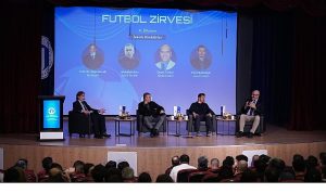 Türk Futbolunun Sorunları ve Geleceği Zirvede Tartışıldı Türk Futbolunun Sorunları ve Geleceği Zirvede Tartışıldı