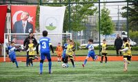 Osmangazi’de Çocuklar Sahada Buluştu Osmangazi’de Çocuklar Sahada Buluştu