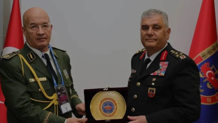 Jandarma Genel Komutanı Çardakcı İGEF 2025 Fuarında Görüşmeler Yaptı Jandarma Genel Komutanı Çardakcı İGEF 2025 Fuarında Görüşmeler Yaptı