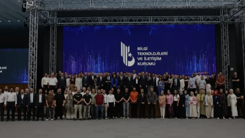 BTK Başkanı Ömer Abdullah Karagözoğlu Görevini Tamamladı BTK Başkanı Ömer Abdullah Karagözoğlu Görevini Tamamladı