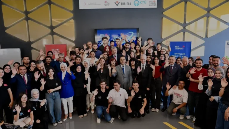 KTÜ Millî Teknoloji Atölyesi Kapılarını Gençlere Açtı KTÜ Millî Teknoloji Atölyesi Kapılarını Gençlere Açtı