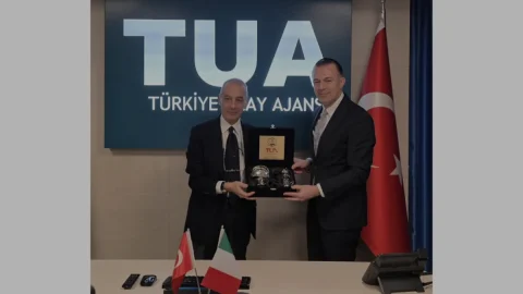 Türkiye ve İtalya Arasında Uzay Alanında Stratejik İş Birliği Türkiye ve İtalya Arasında Uzay Alanında Stratejik İş Birliği