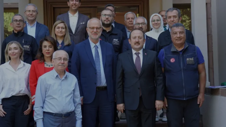 Cumhurbaşkanlığı Sosyal ve Gençlik Politikaları Kurulunda Afet Yönetimi Masaya Yatırıldı Cumhurbaşkanlığı Sosyal ve Gençlik Politikaları Kurulunda Afet Yönetimi Masaya Yatırıldı