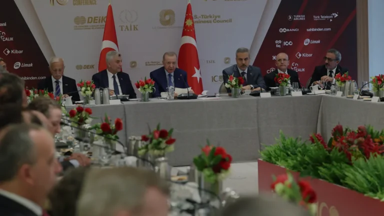 Cumhurbaşkanı Erdoğan New Yorkta iş dünyası temsilcileriyle buluştu