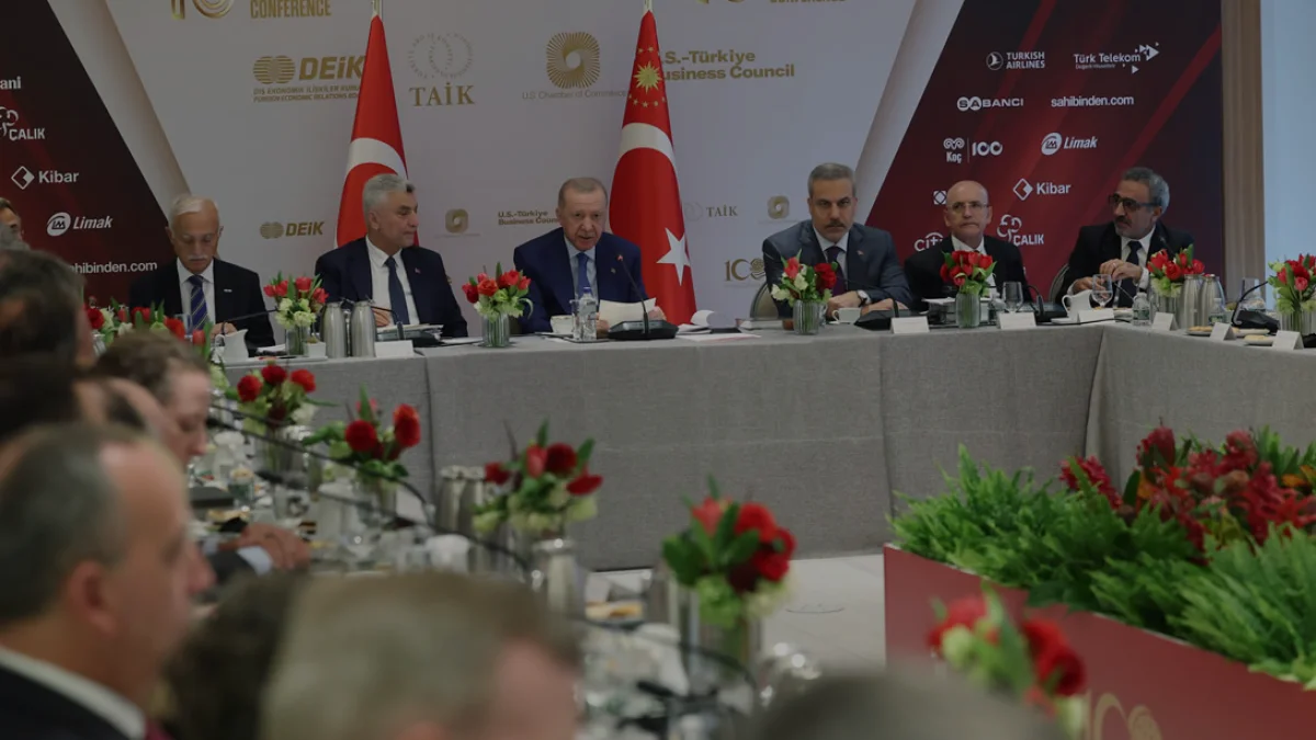 Cumhurbaşkanı Erdoğan New Yorkta iş dünyası temsilcileriyle buluştu Cumhurbaşkanı Erdoğan New Yorkta iş dünyası temsilcileriyle buluştu