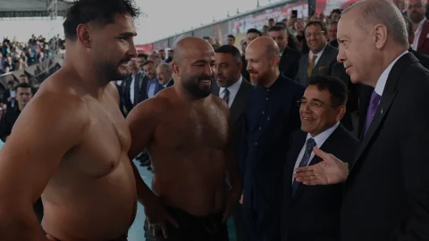 Cumhurbaşkanı Erdoğan Yağlı Güreş Cumhurbaşkanlığı Kupası Finalini İzledi