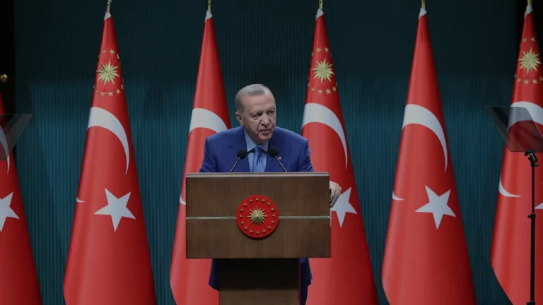 Cumhurbaşkanı Erdoğan’dan Yolsuzluk ve Piyasa Manipülasyonu Uyarısı